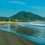 Apartamento Na Praia Do Sape - Ubatuba - Condominio Hora Da Praia - Terreo